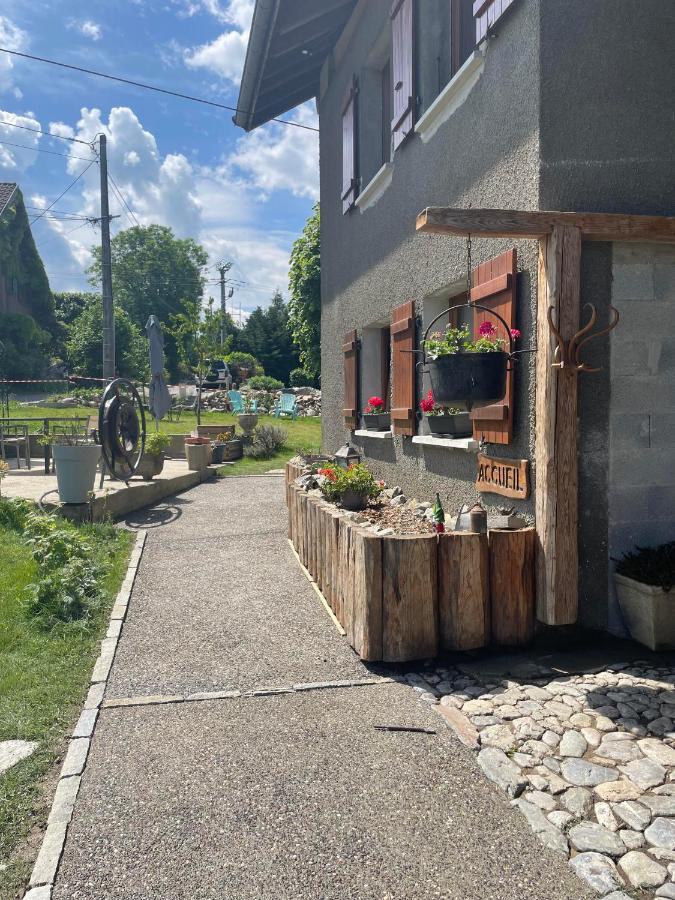 Maison D'Hotes Des Bassins D'Oche Saint-Paul-en-Chablais Exterior photo
